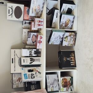 A Bunch Of Cookware 30 Items A Bundle Deal